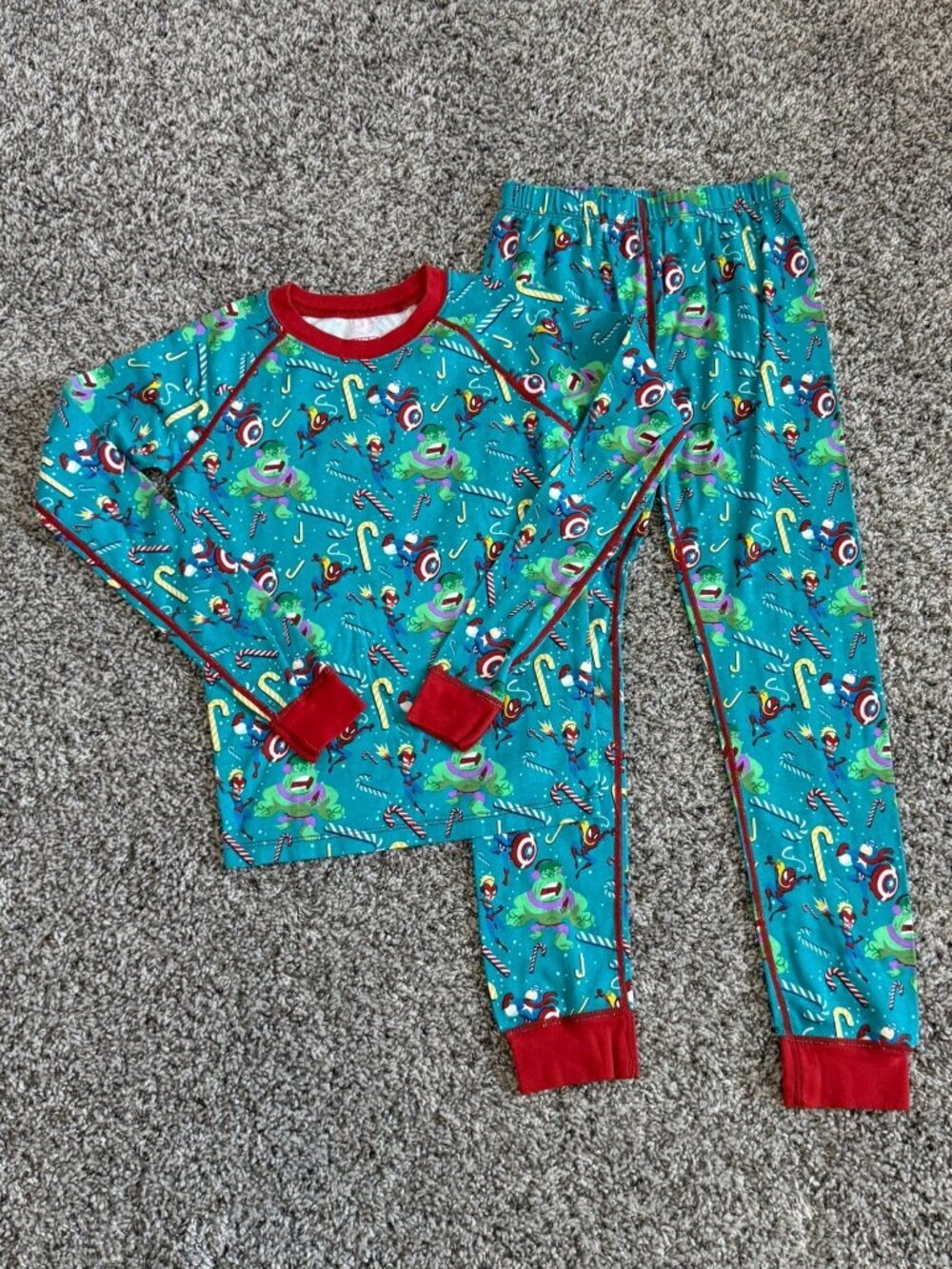 MARVEL Long Sleeve Crew Neck Christmas Holiday Pajama Set Boy's Size 10